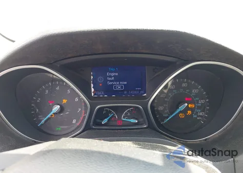 2013 Ford Focus Se z USA, uszkodzony, nr VIN 1FADP3F22DL216627